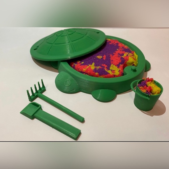 Sensory Turtle Sandbox | Nostalgic Desk Toy | Kinetic Sand - Picture 2 of 3